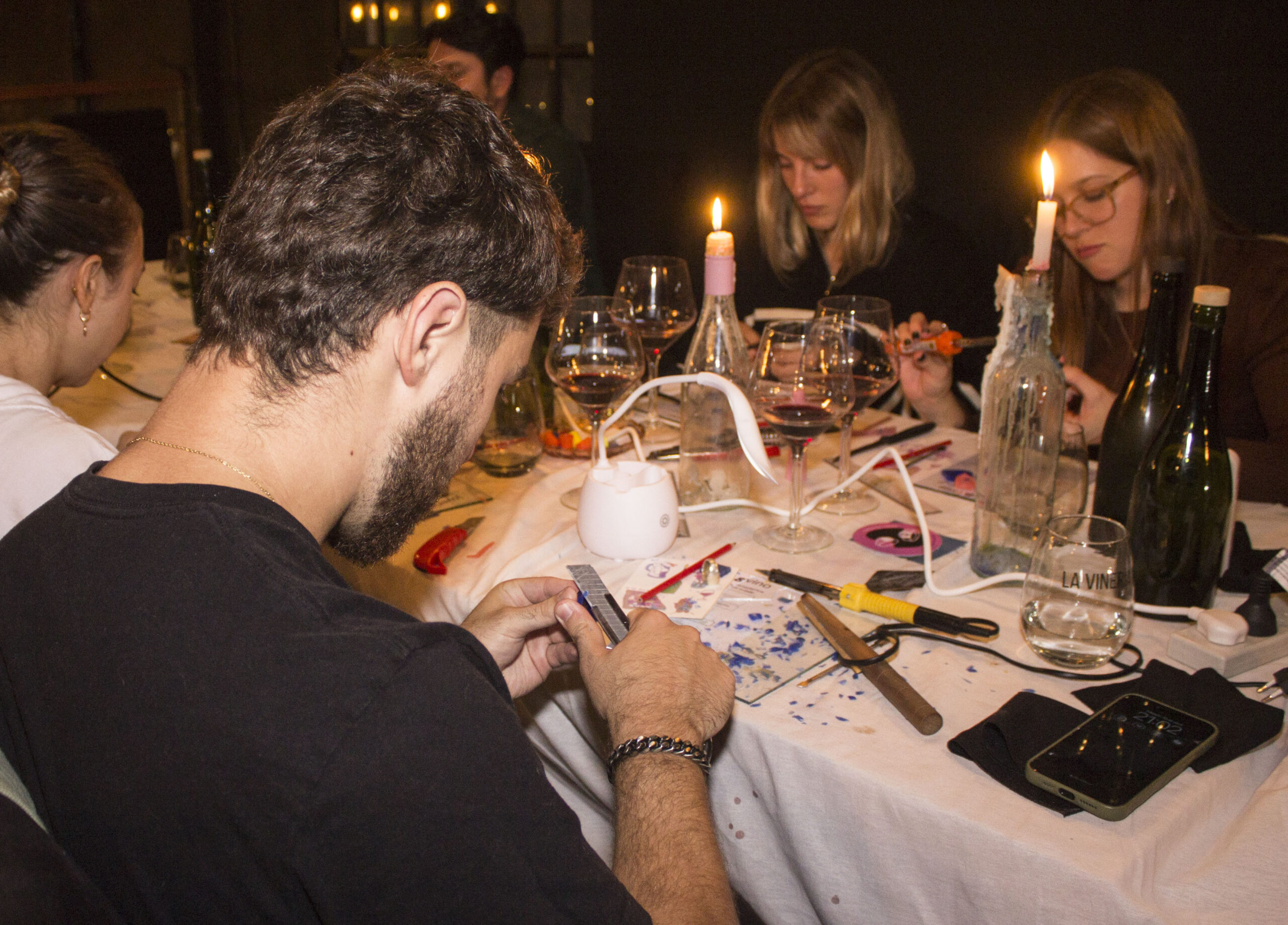 Una experiencia sensorial en Buenos Aires, con joyería y vinos